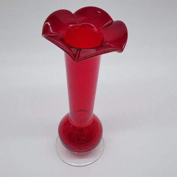 Handcrafted Red Glass Vase With Ruffled Edge & Glowing Effect Under Black Light - Picture 3 of 12